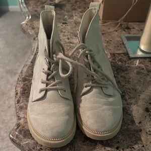 Combat boots Old navy boots size 3